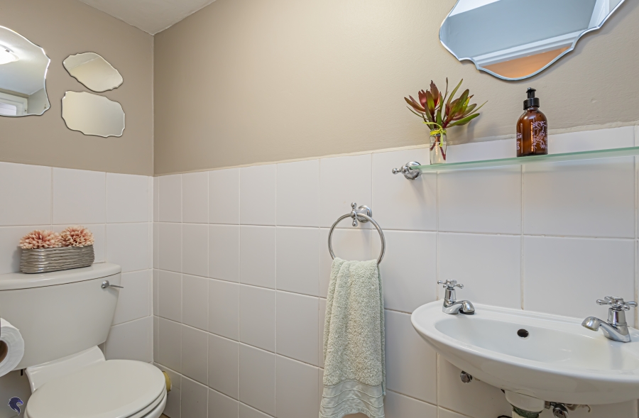 4 Bedroom Property for Sale in Country Club Western Cape